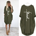 Robe mi-longue vert armée à manches longues avec imprimé Blessed et poches latérales - S / Vert Militaire