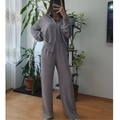 Conjunto de dos piezas para mujer en color lila con camisa de botones y pantalón ancho - S / Gris