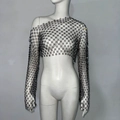 Dettaglio top corto in mesh con strass neri e motivi floreali per festival - S / Nero