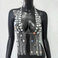 Detail von handgefertigtem Silber-Pailletten-Halter-Top mit kaskadierenden Fransen-Quasten - S / Silber