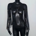 Detalle de top de malla negra con pedrería de colores para ropa de fiesta elegante - S / Negro