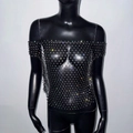 Dettaglio del top a rete nero con strass scintillanti e design a spalle scoperte - S / Nero