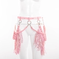 Catena corpo punk in pelle rosa con borchie a stella e lunghe nappe su manichino bianco - Rosa