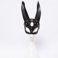 Máscara sexy de cuero negro con orejas de conejo y remaches plateados para cosplay - Negro Con Remaches