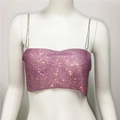 Λεπτομέρεια από αστραφτερό ροζ crop top με στρας και λεπτές λαμπερές τιράντες - S / Ροζ
