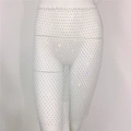 Dettaglio della gonna a rete bianca con strass scintillanti e bordi con frange fini - Bianco (Gonna 55cm)