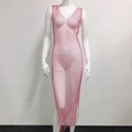 Détail de la robe en résille rose fuchsia avec ornements en strass brillants - Taille unique / Rose Fuchsia Col en V