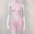 Detalle del conjunto de dos piezas de malla rosa con adornos de diamantes de imitación - Talla única / Rosa