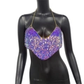 Dettaglio della catena per il corpo con paillettes viola cangianti su busto nero - Viola Iridiscente