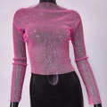 Crop top in rete rosa shocking a maniche lunghe con strass brillanti decorativi - Rosso rosa