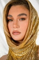 Foulard en maille métallique dorée à paillettes pour femme avec un design de capuche - Hauts / Foulard Uniquement / Or
