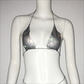 Dettaglio del top bikini scintillante con strass, lacci al collo e paillette metalliche - Taglia unica / Stile 129 Nero (5412714088798)