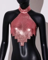 Detail van roze metalen pailletten op haltertop met een geometrische zoomlijn - Eén maat / Roségoud