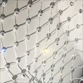Witte mesh mini-jurk met fonkelende strassteentjes en kristallen op elastische visnet - Eén maat / Wit