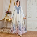Elegante vestido caftán beige de manga larga con estampados de ramas y bordado étnico - M / Top Y Pantalón / Azul claro