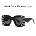 Gafas de sol cuadradas negras con patrón de rayas grises y lentes oscuras unisex - Montura Negra Lente Gris