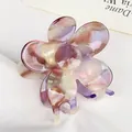 Colorful gradient flower hair claw in purple and pink resin with marble texture effect - Grape Purple