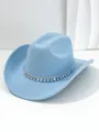 Dettaglio cappello da cowboy celeste con nastro di strass argentati e finitura in feltro morbido - M (56-58cm) / Celeste
