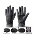 Gray winter ski gloves with waterproof touchscreen design and thermal fleece lining - M / Gray