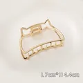 Golden alloy cat head hair claw clip with spring grip, size 7cm by 4.4cm dimensions - Cat Claw Clip (74#)