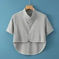 Chauffe-épaules gris en coton avec col montant et fermeture à boutonnage simple - Gris (Manches Courtes)