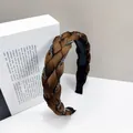 Diadema trenzada marrón oscuro de moda con cristales plateados y forro interno - Estilo Trenzado con Diamantes / 3.5cm / Café