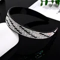 Serre-tête baroque noir orné de strass brillants avec des dents antidérapantes - Style Verre Noir Strass AB Blanc