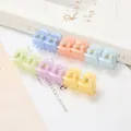 Set de mini pinzas para el cabello en colores pastel rosa azul y amarillo para flequillo - Gelatina Multicolor Juego