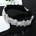 Diadema ancha vintage con brillantes pedrería de cristal sobre base de tela plisada negra - Estilo Vidrio Blanco Fruncido