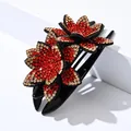 Pinza para el pelo grande con flores de resina 3D dobles y pedrería roja y dorada - Borde Puntiagudo Doble Flor (0415-1) / Circón Rojo