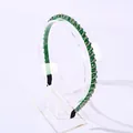 Elegante diadema de perlas verde esmeralda con cristales facetados y detalles dorados - Verde