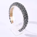 Serre-tête baroque large avec perles de cristal grises et doublure antidérapante - Gris