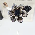 Pinza floral brillante con diamantes de imitación coloridos y diseño negro antideslizante - Gris Transparente AB Estrás (19 Estrás Completo 6 Pétalos Borde Dentado)
