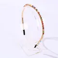 Minimalistische gouden haarband met gekleurde kristallen voor een fonkelende look - 0.6 Kristallen Ketting Haarrand / Kleurrijk