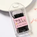 Set de pinzas para el cabello negras en caja transparente con tarjeta rosa - Horquilla Plana Caja Transparente / Aprox. 50-60 Piezas/Caja / Negro
