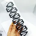 Lot de 10 pinces à cheveux noires mates en forme de cœur sur carte de présentation - Taille unique / Heart Shape Matte Glaze