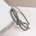 Diadema de strass plateado con lazo grande para peinados elegantes de fiesta y gala - Diadema Estilo Infiniti