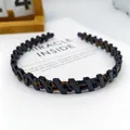 Diadema de moda envuelta en tela de leopardo con dientes interiores ondulados antideslizantes - Gran H Geométrica Leopardo / Estampado de Leopardo Oscuro