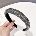 Diadema acolchada brillante con pedrería gris y plateada de diseño ancho y suave - Corazón de Circoncito Completo / Rhinestone Negro de Fusil