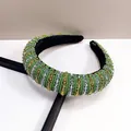 Detalle de cuentas verdes y amarillas tejidas a mano en diadema acolchada lujo - Verde Multicolor