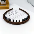 Diadema de tela satinada marrón oscuro con dientes de peine de plástico antideslizantes - Satén Envuelto Dentado / Café Oscuro