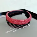 Funkelndes rotes Stirnband mit Strasssteinen und schwarzem Samtfutter für Damen - Eingewickelter Strass Haarreif / Rot