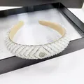 Cerchietto bombato con cristalli e strass luccicanti per un'acconciatura da sposa elegante - Zircone Bianco