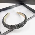 Cerchietto imbottito con cristalli neri scintillanti e fodera in tessuto beige chic - Vichy / 2.5cm / Strass Grigio Canna di Fucile