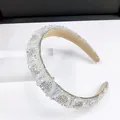 Diadema barroca acolchada con cristales blancos y forro de terciopelo beige - Diadema de Cristal y Strass / Blanco AB