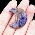 Pierre de sodalite naturelle en forme de croissant avec texture marbrée bleue et grise - Sodalite