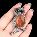 Vintage owl necklace with a polished goldstone gemstone inlay and retro silver metal finish - Gold Sand Stone (Synthetic)