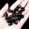 Polierte 10mm schwarze Obsidian-Pyramidenperlen mit Loch für DIY-Schmuck - Obsidian