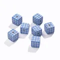 Perle a cubo in acrilico a quadretti bianchi e blu per gioielli fai da te fatti a mano - 5 Pezzi/Confezione (14x14.5mm/Diametro del foro 3.9mm) / Blu