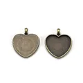 Base per pendente a cuore in bronzo antico con trama vintage e design scanalato - 25mm (10 pezzi/confezione) / Bronzo Antico